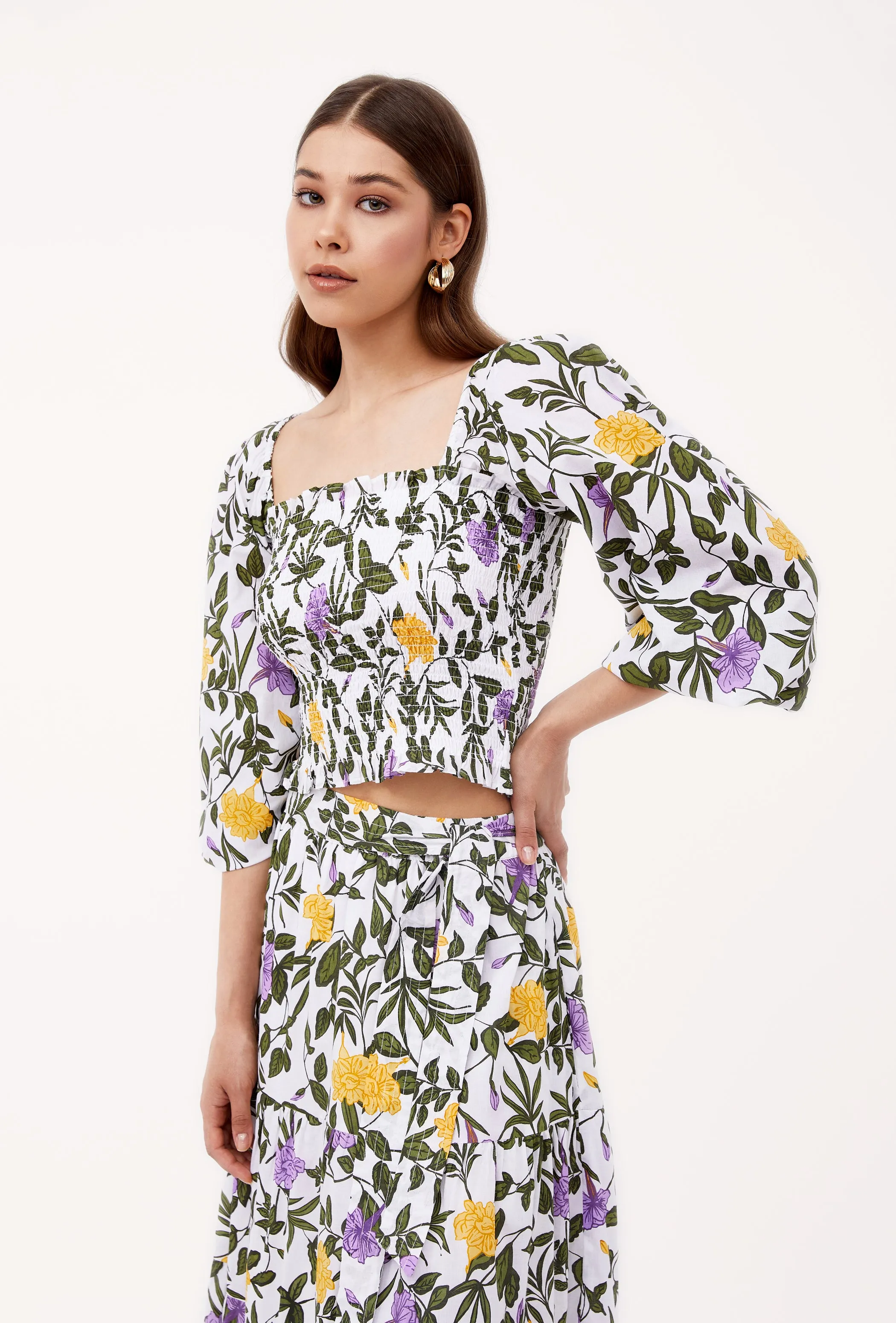 1563 Gloria Top