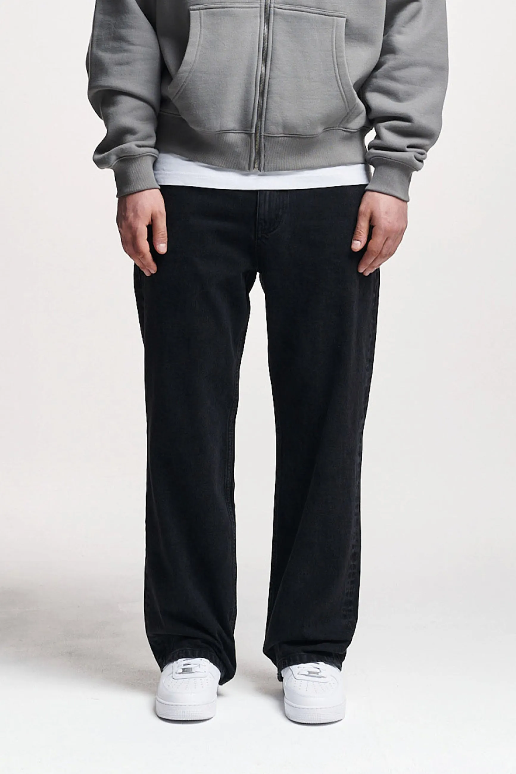 2Y Studios | ADRIK BASIC BAGGY JEANS | black