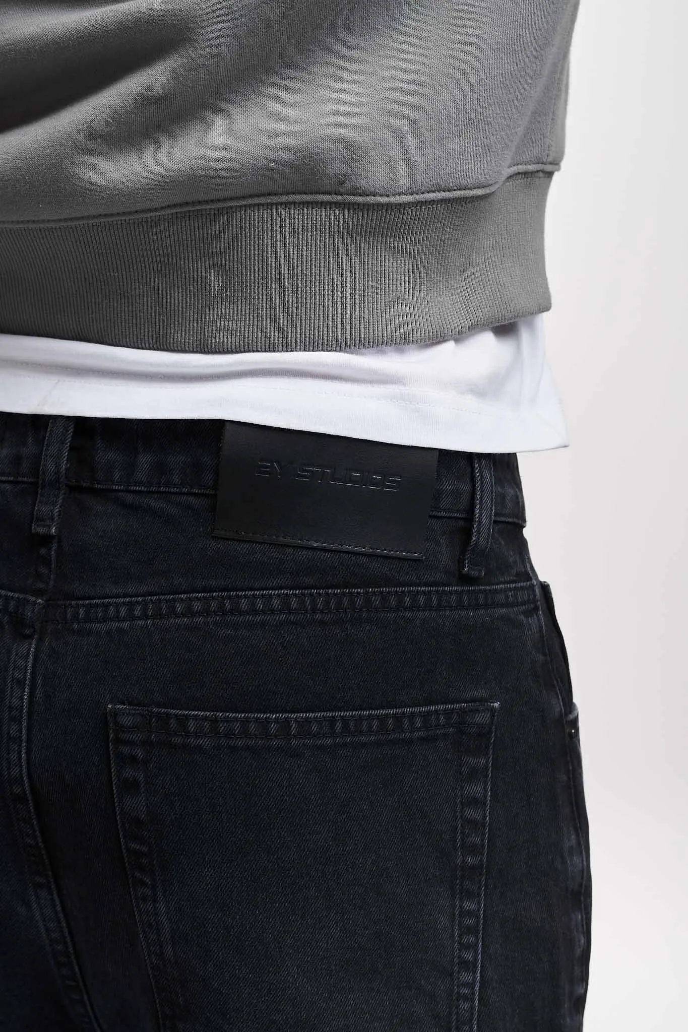 2Y Studios | ADRIK BASIC BAGGY JEANS | black