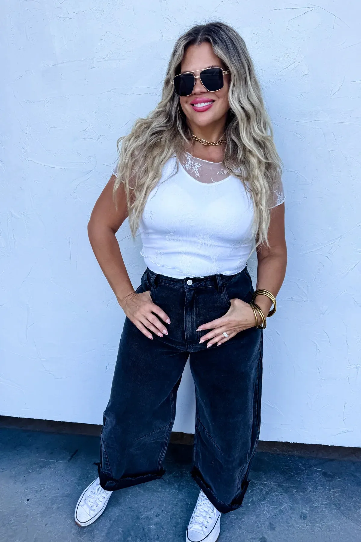 BLACK BARREL JEANS