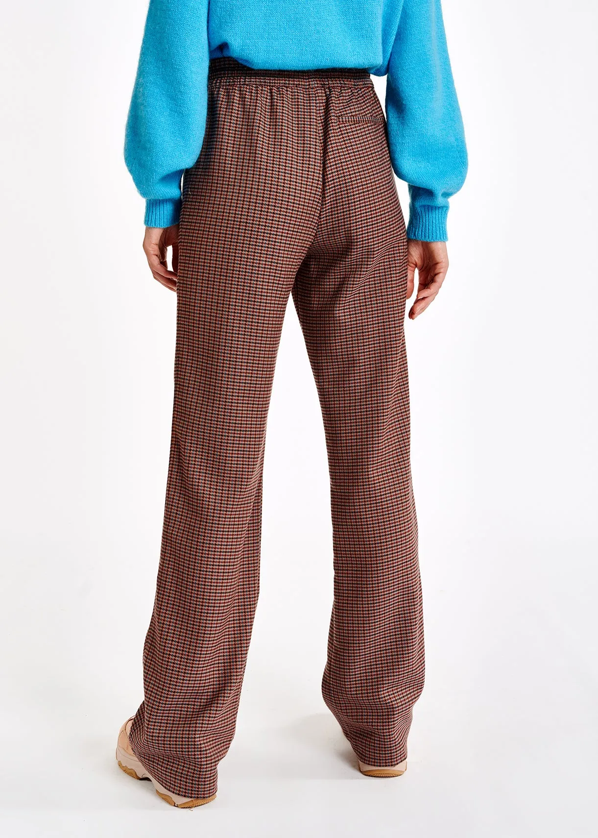 Brown houndstooth motif pants