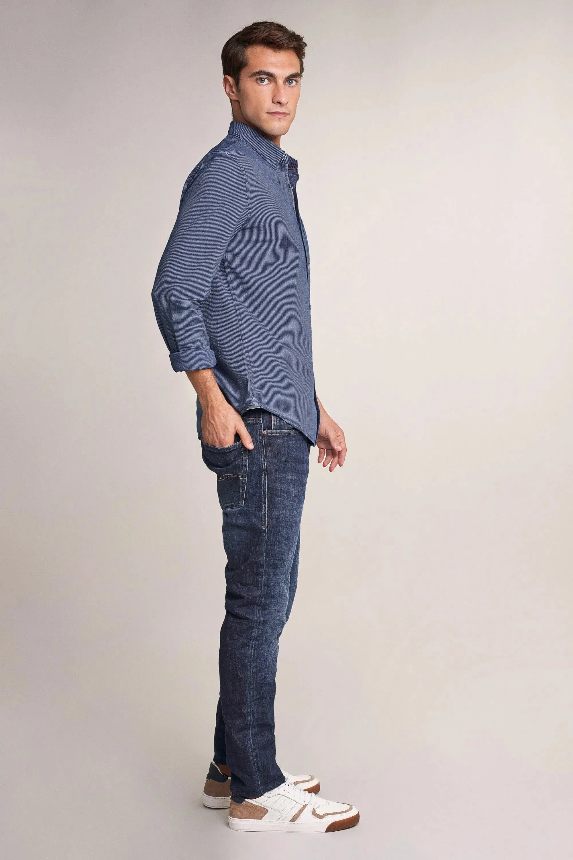 CAMISA FIT SLIM CON TEXTURA