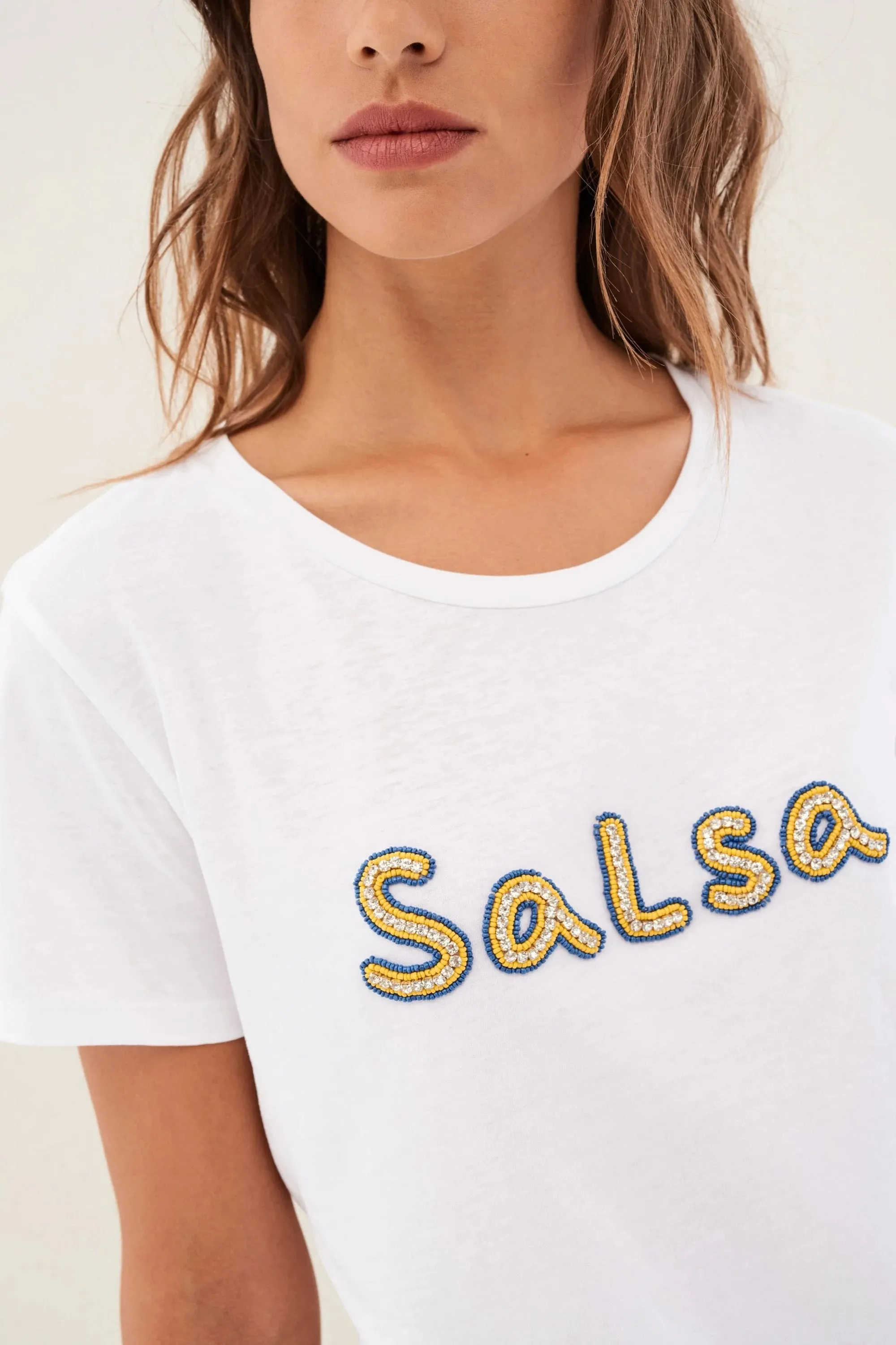 CAMISETA LOGO SALSA DE ALGODÓN CON ABALORIOS