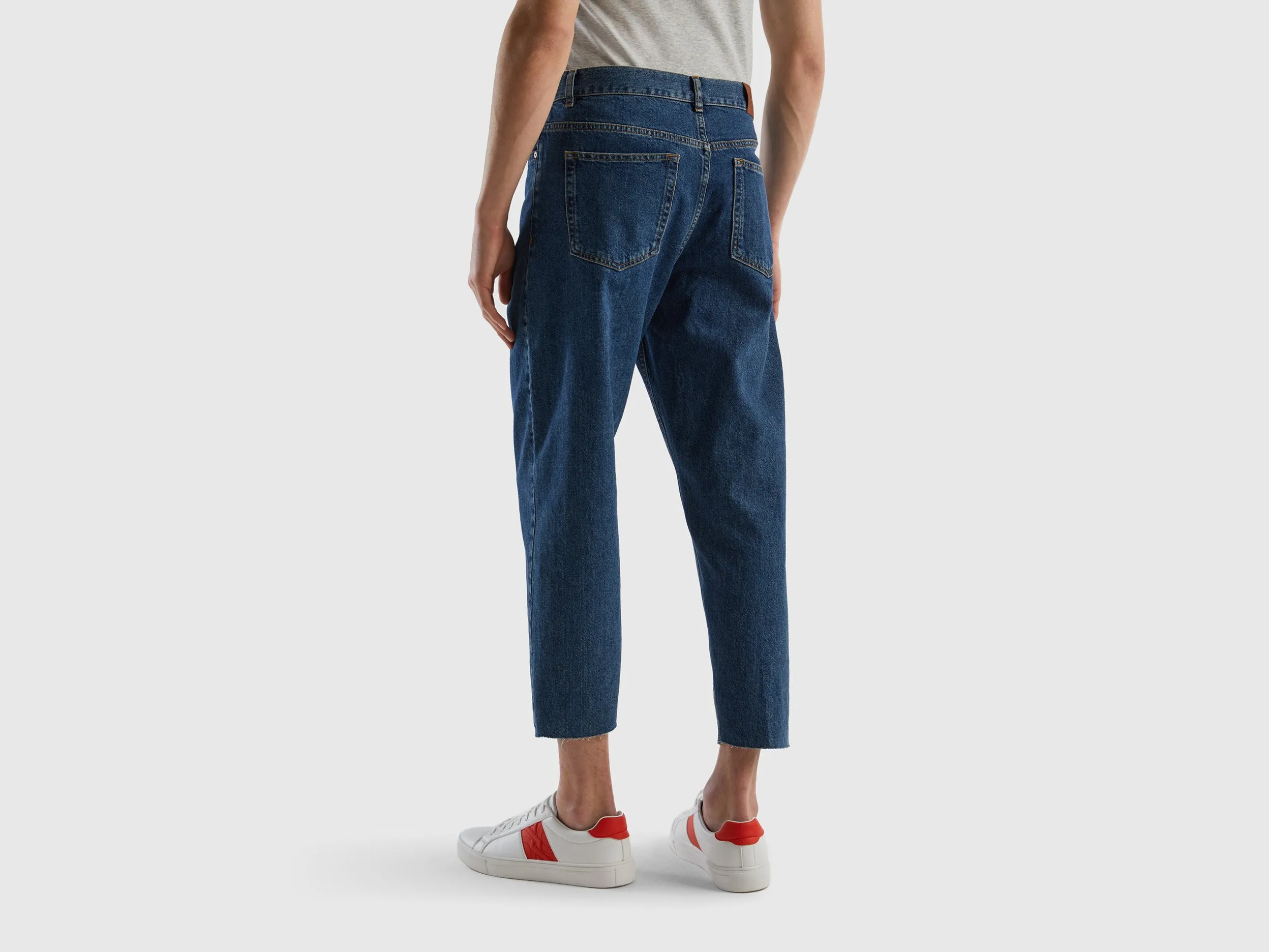 CROPPED LOOSE FIT JEANS