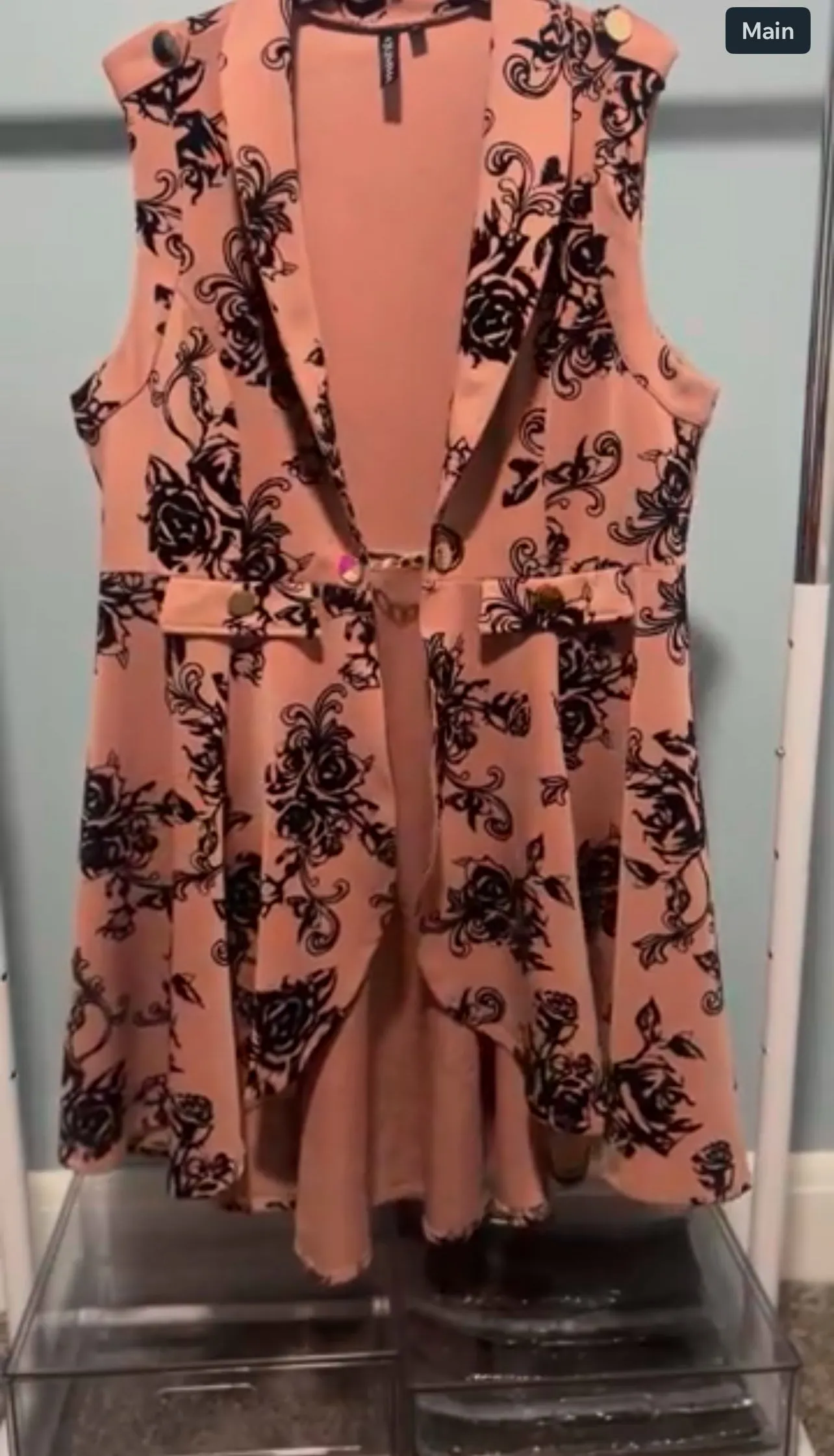 Elegant Vintage Women’s Vest – Sleeveless with Black Floral Pattern & Gold Accen