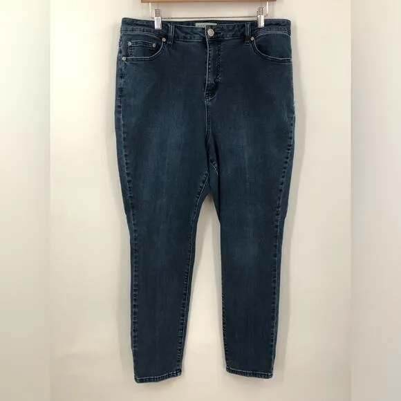 ELOQUII 18V Olivia Sculpting Skinny Jeans Viola Fit 0480