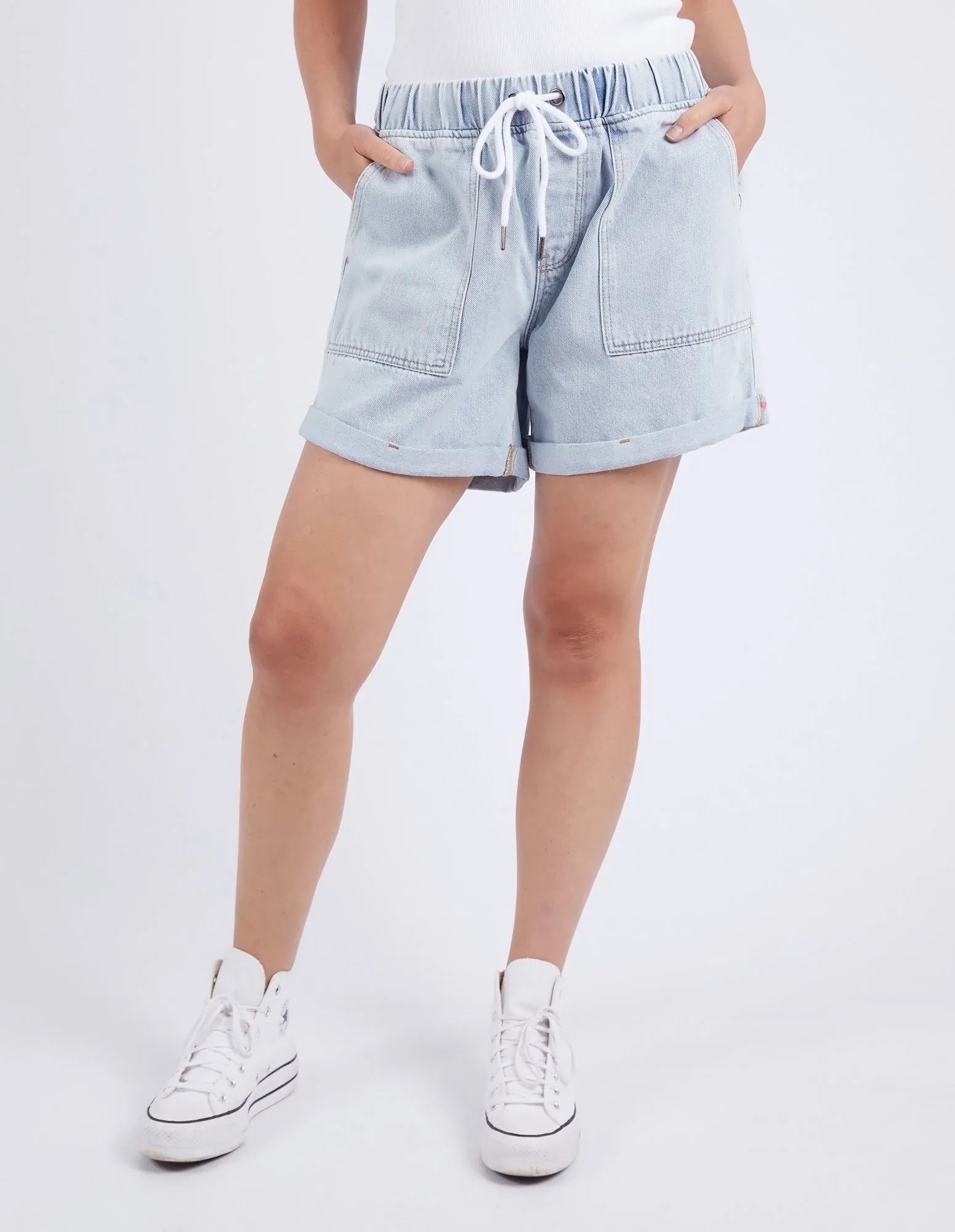 Emma relaxed short (81D1240)