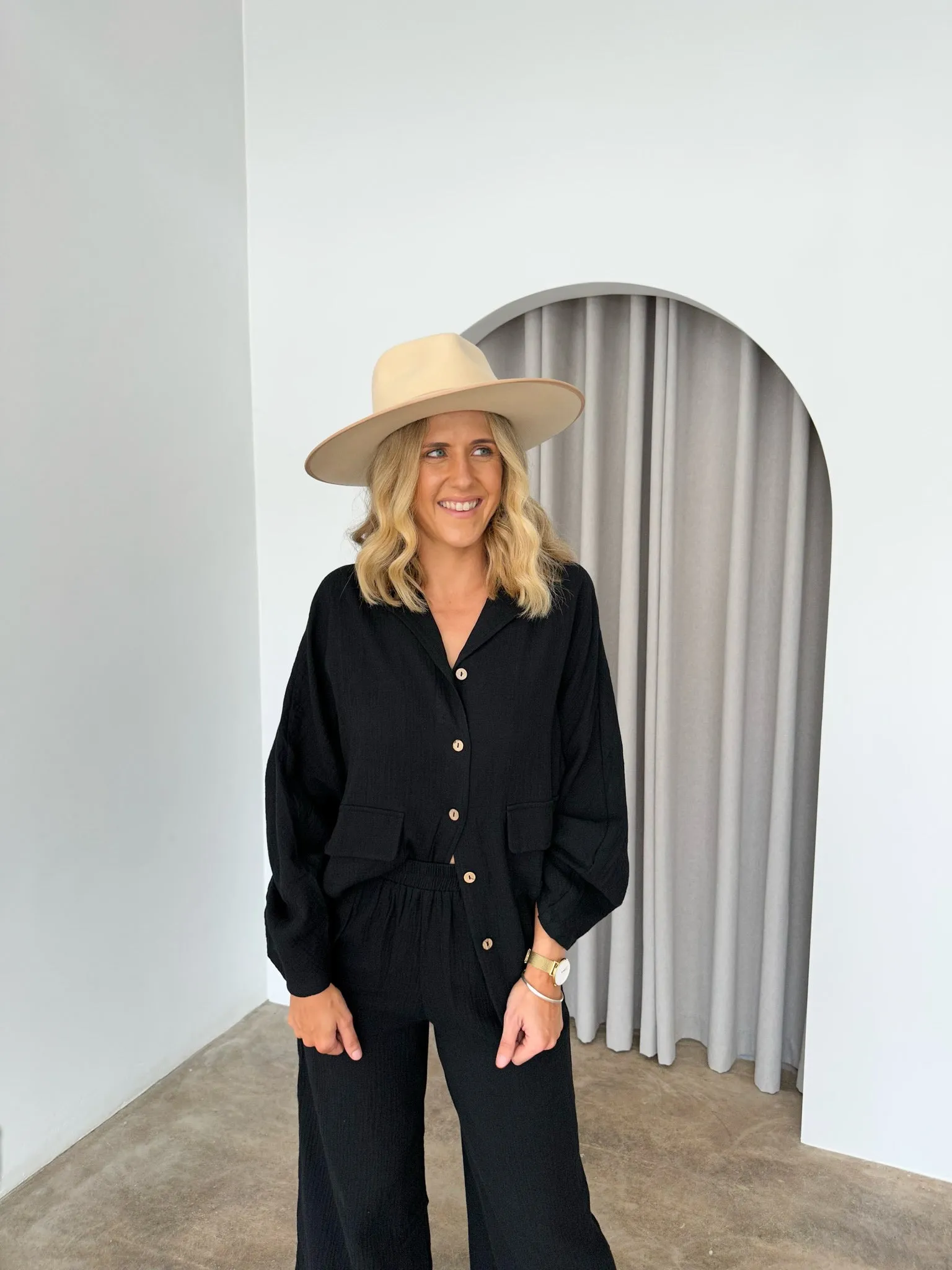 Greta Top- Black