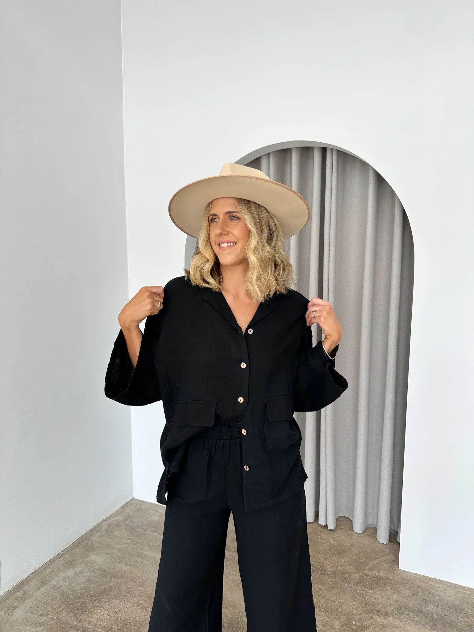 Greta Top- Black