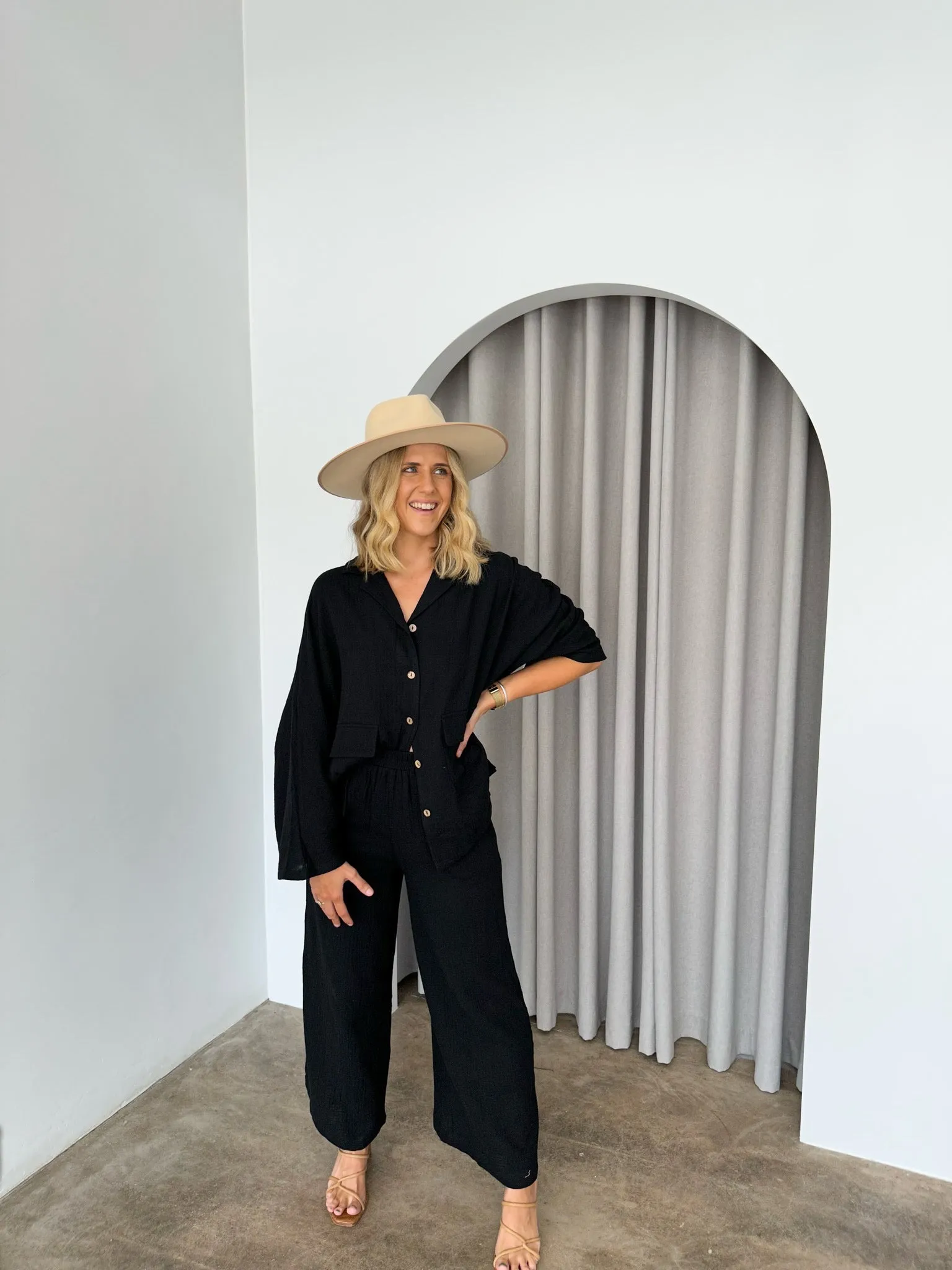 Greta Top- Black