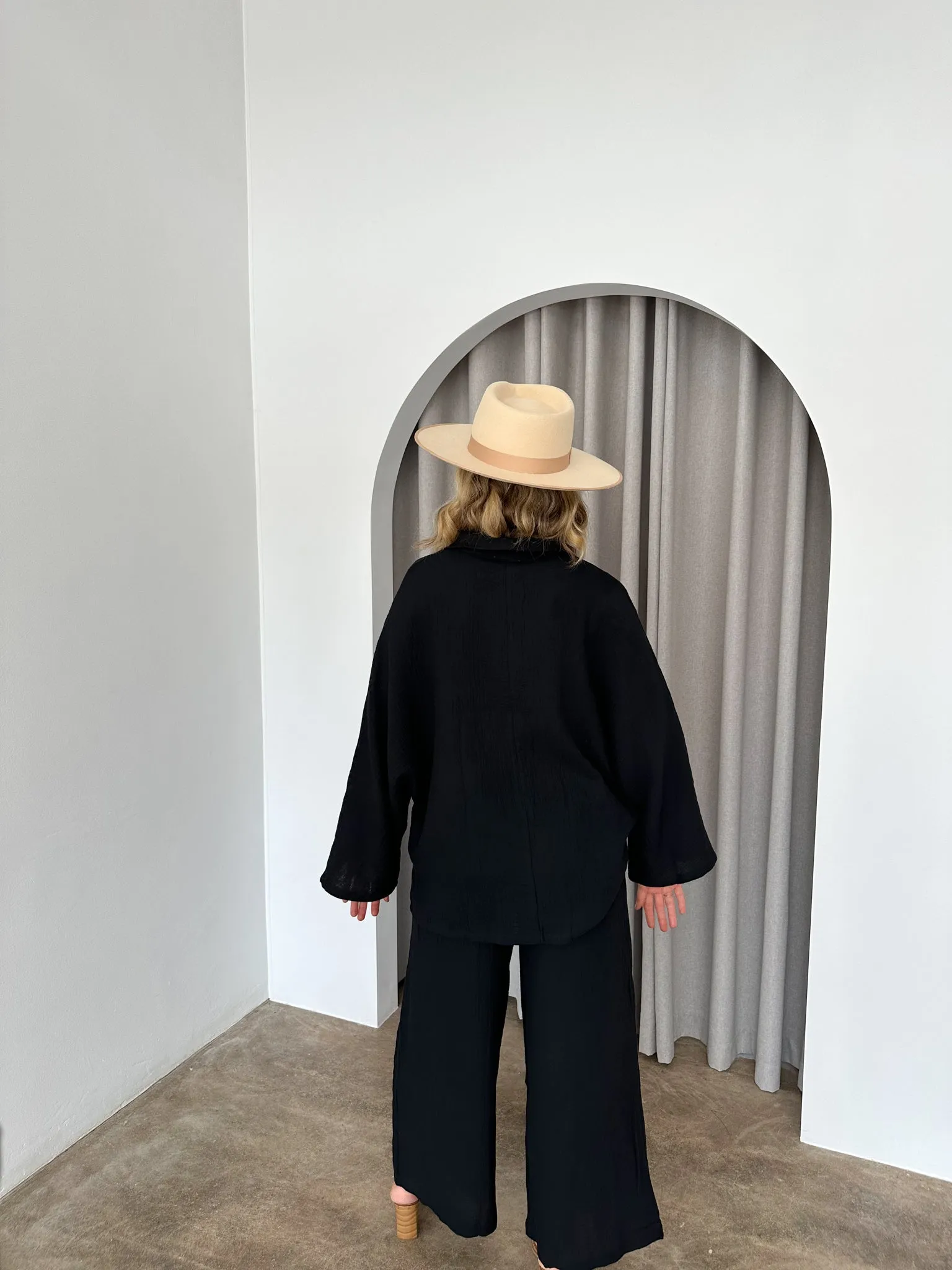Greta Top- Black