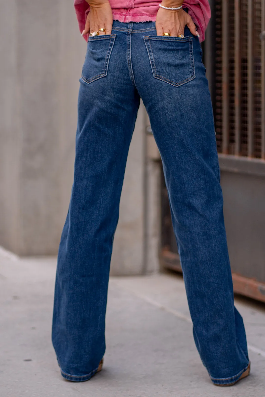 Irresitible High Rise Loose Fit Jeans