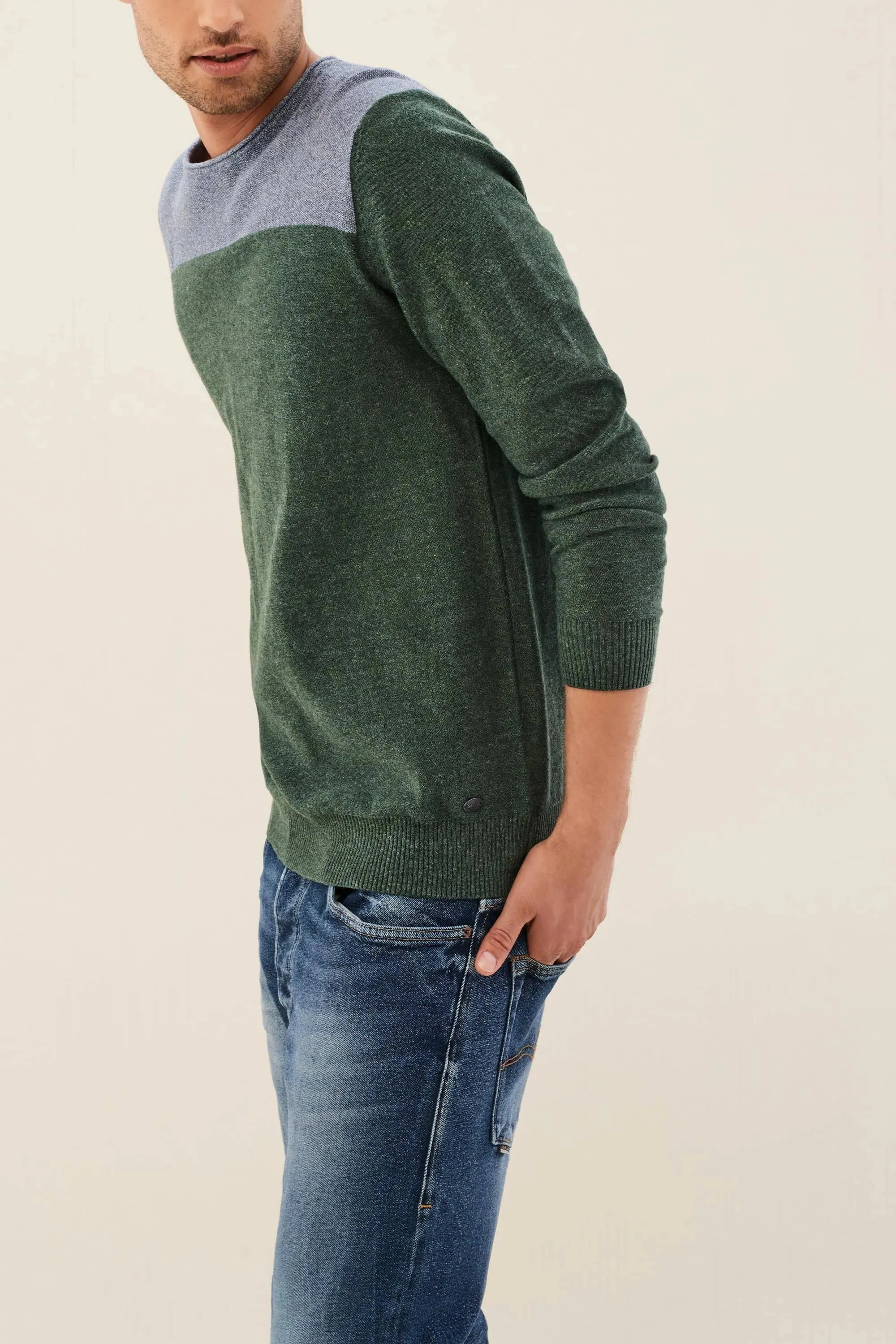JERSEY TEXTURIZADO VERDE Y GRIS