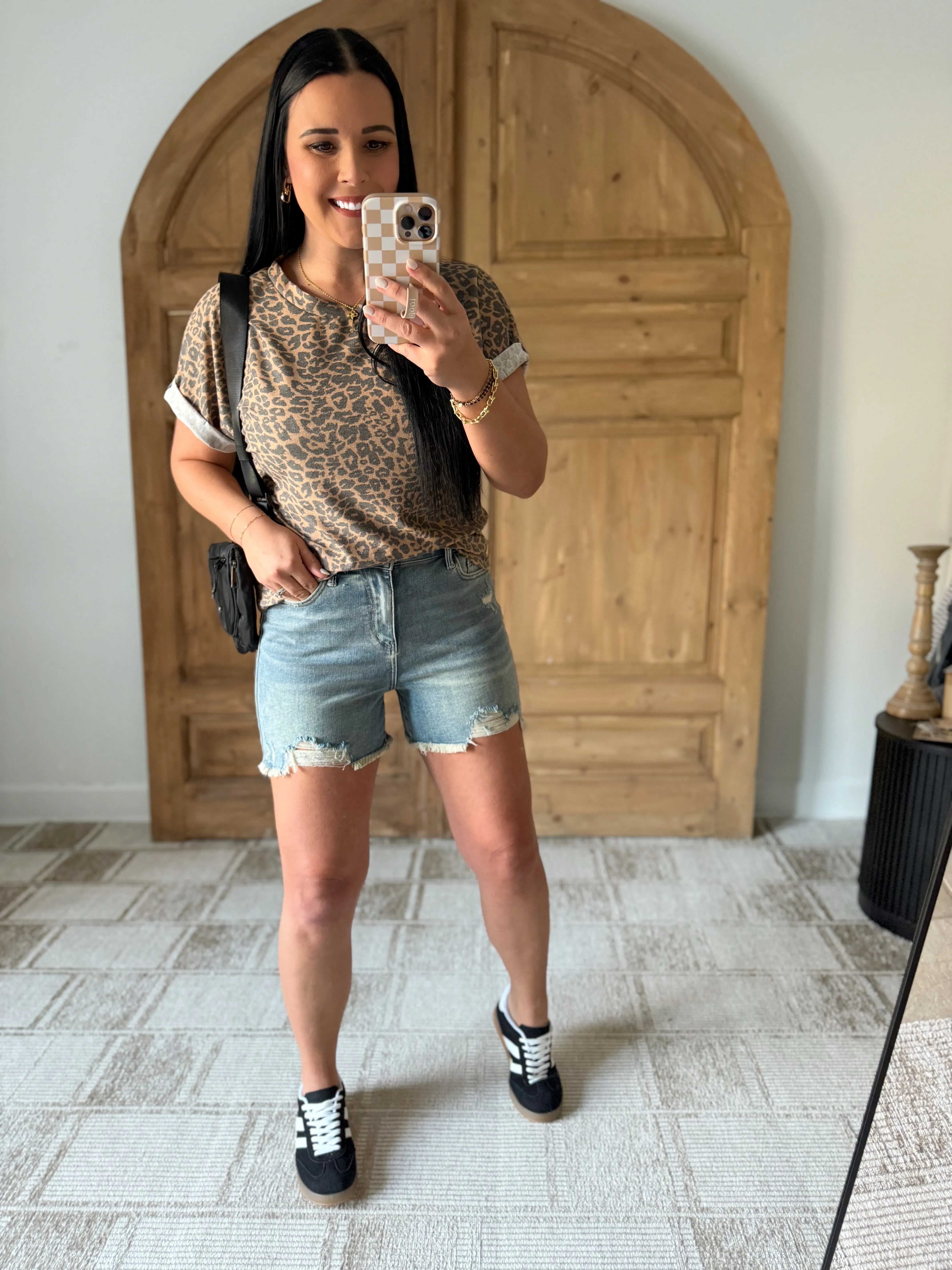 JUDY BLUE HIGH WAIST FLY VINTAGE WASH STITCH DESTROY DENIM SHORTS