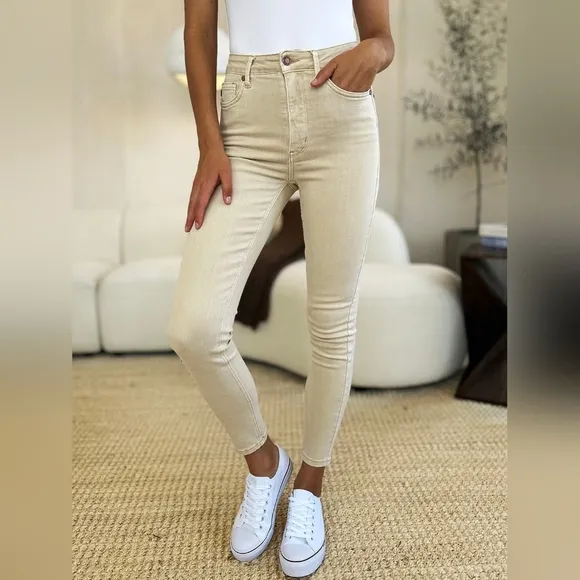 Judy Blue HR Tummy Control Garment Dyed Skinny Fit Jeans Cream Regular Plus NEW