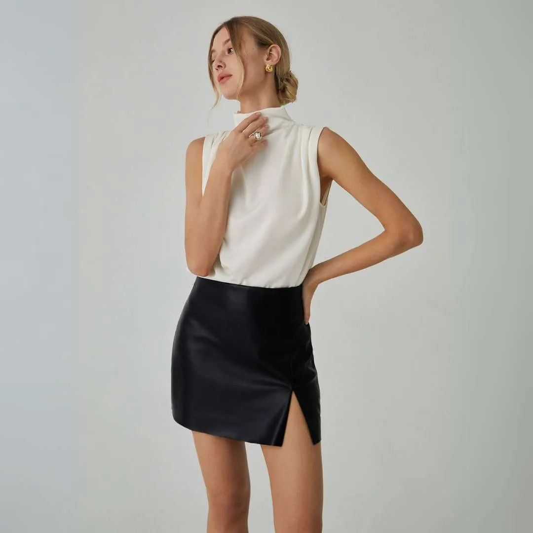Layla™ | Elegant Pleated High Neck Blouse