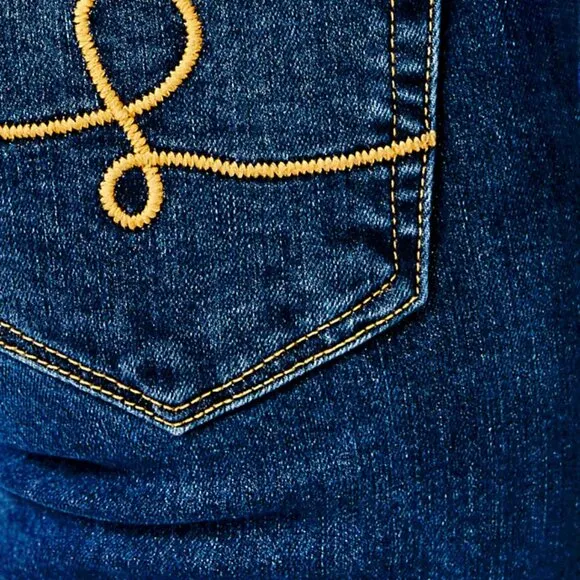 Lilly Pulitzer Eagan Hi-Rise Super Skinny Jeans authentic ankle fit size 4. NWT