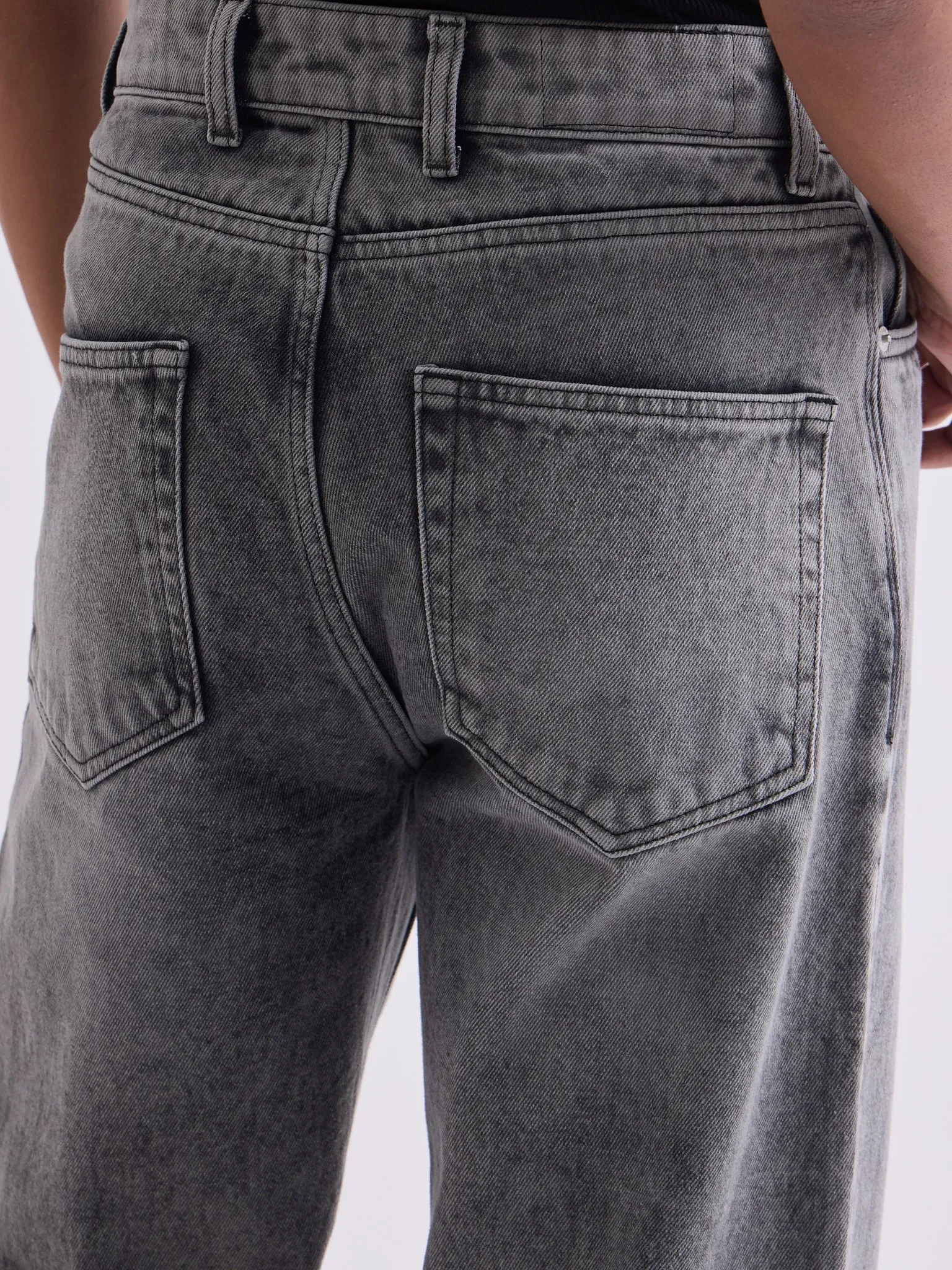 Loose Fit Light Grey Jeans