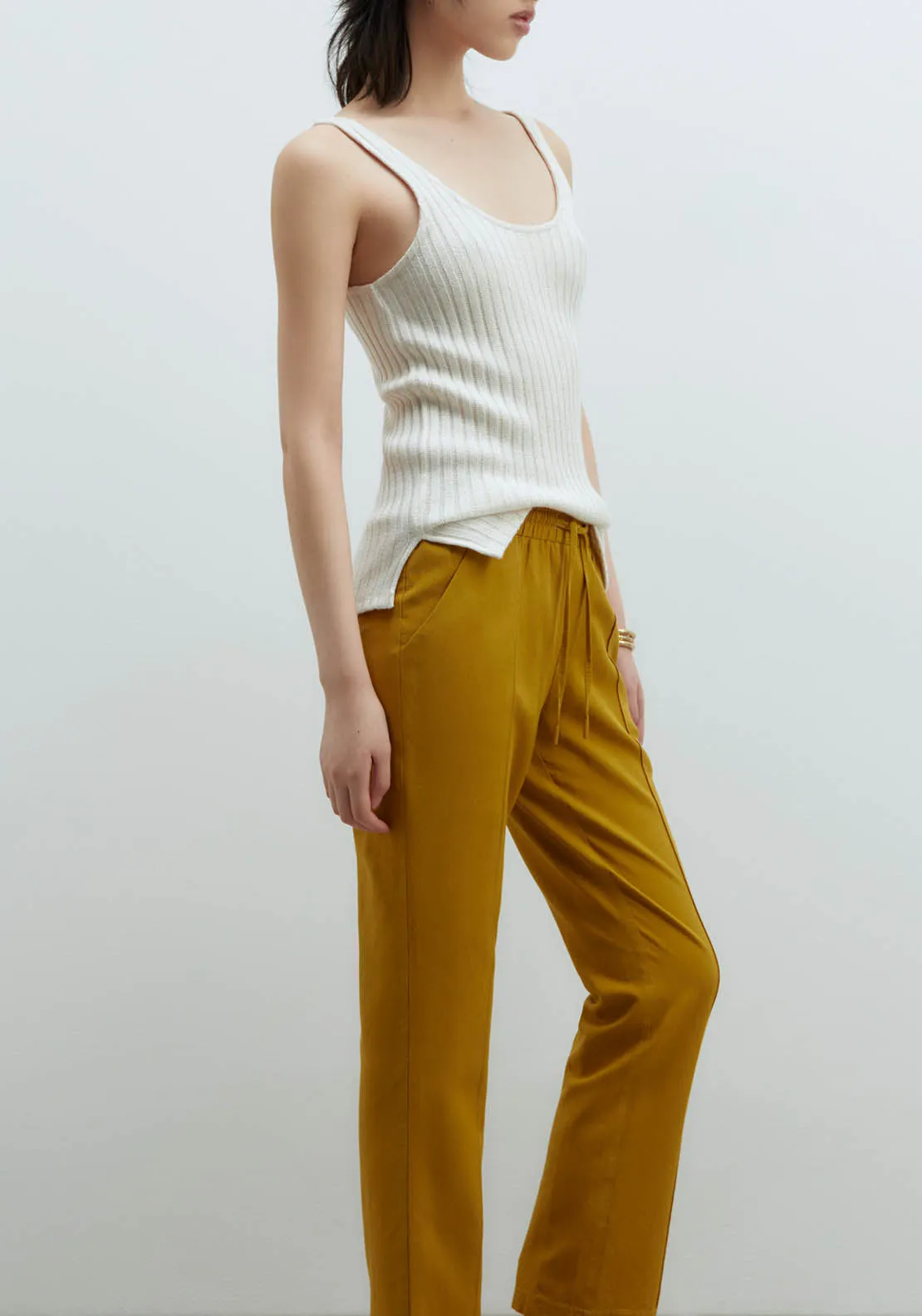Loose-Fit Linen Trousers - Olive