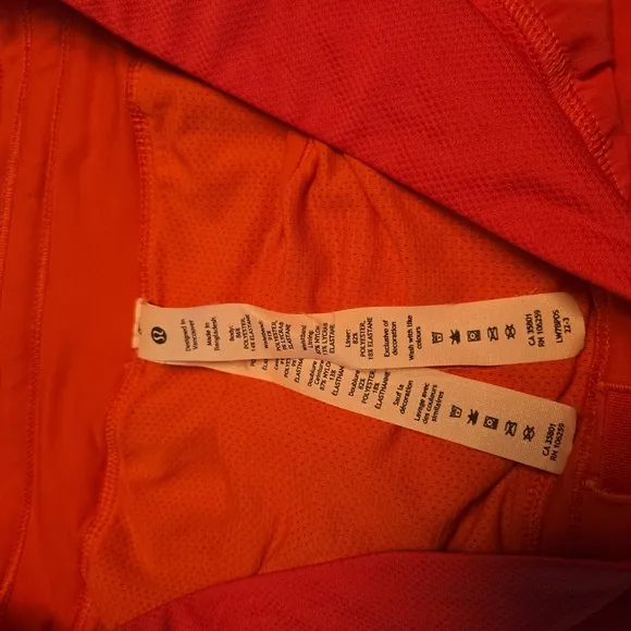 Lululemon Find Your Pace Shortsize 6 Like New !!