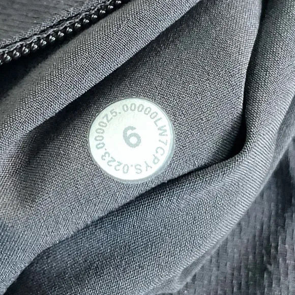 LULULEMON License to Train High-Rise Short 4&quot; in Black Size 6