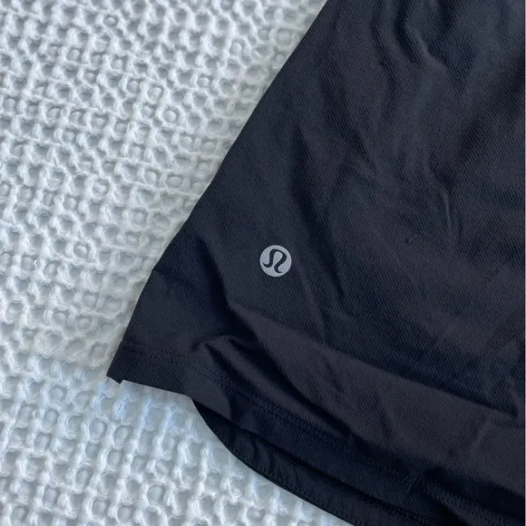 LULULEMON License to Train High-Rise Short 4&quot; in Black Size 6
