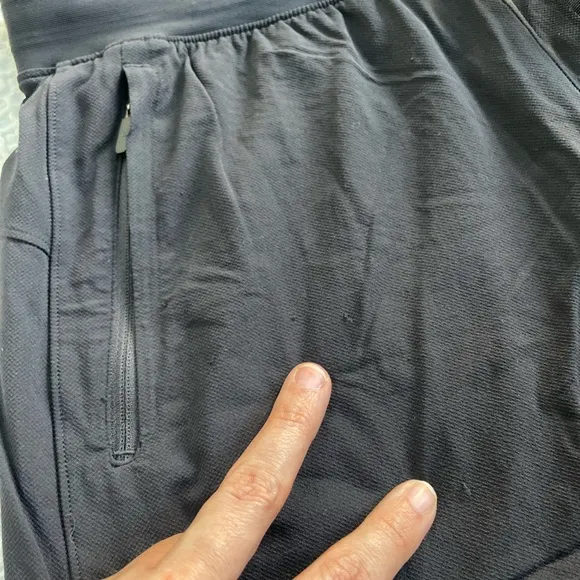 LULULEMON License to Train High-Rise Short 4&quot; in Black Size 6