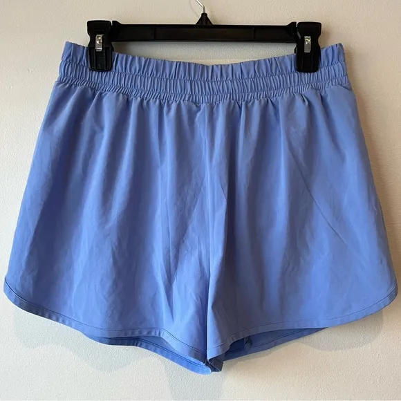 NWOT Beyond Yoga In Stride Lined Shorts