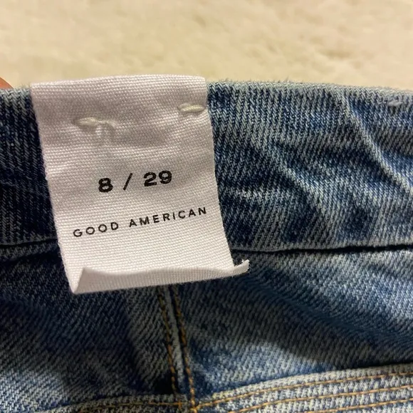 NWT! Good American  GOOD '90S JEANS in Indigo161 Size 8 style GNI050T