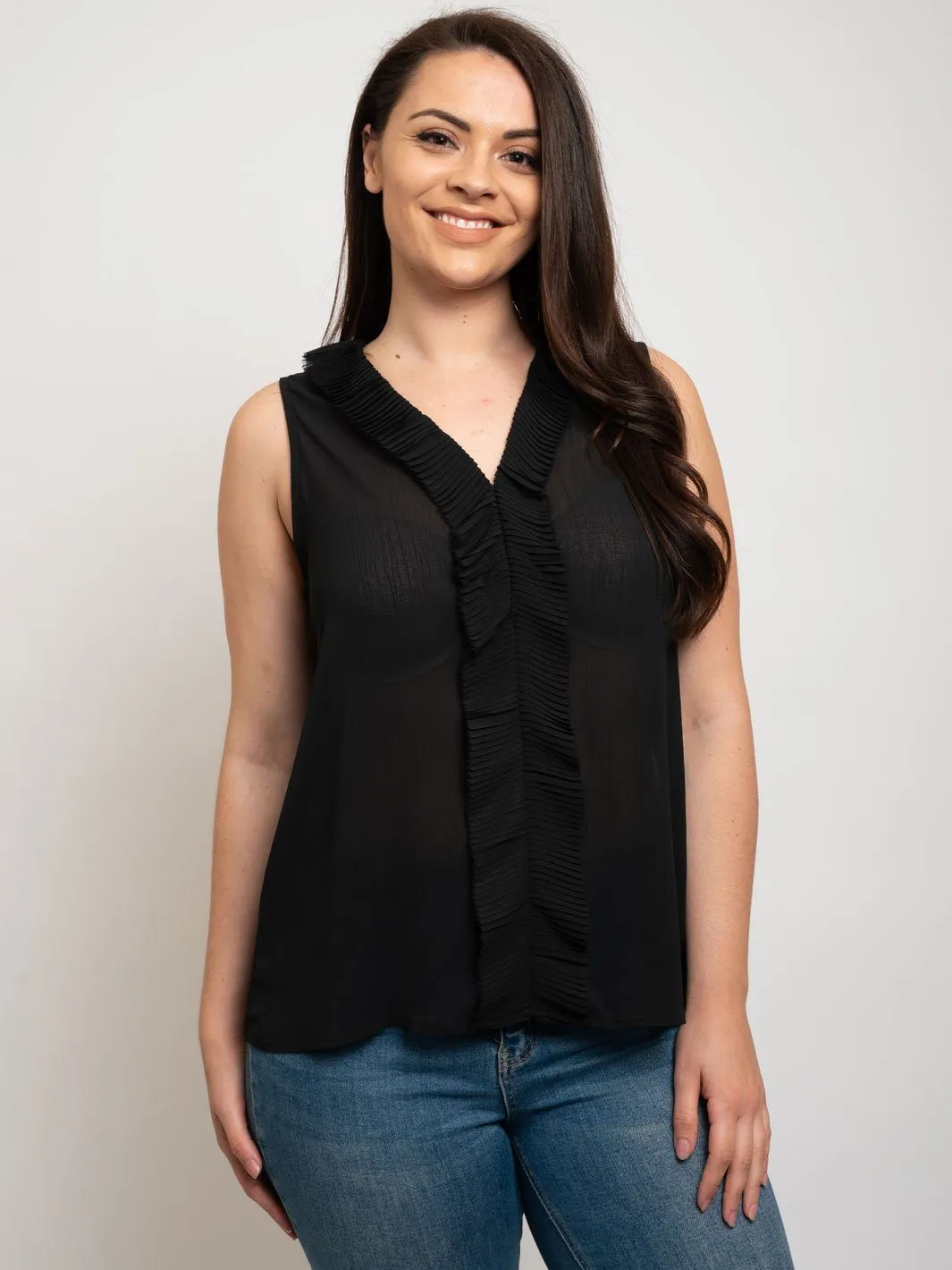 PLUS SIZE SLEEVELESS V-NECK PLEATED PLACKET TANK TOP