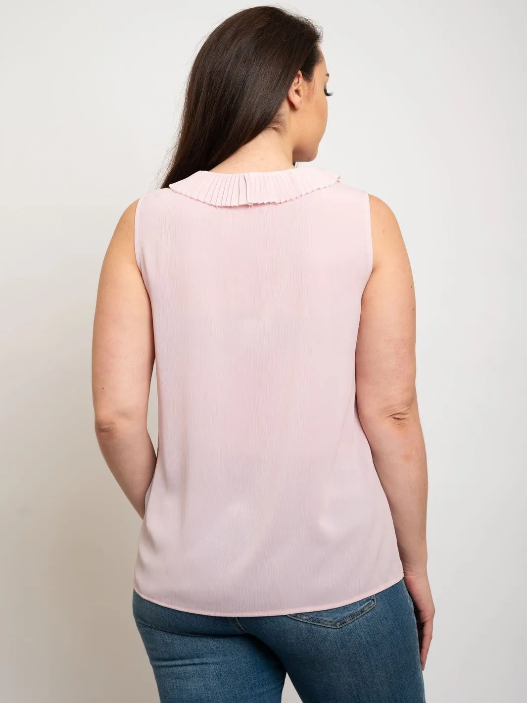 PLUS SIZE SLEEVELESS V-NECK PLEATED PLACKET TANK TOP