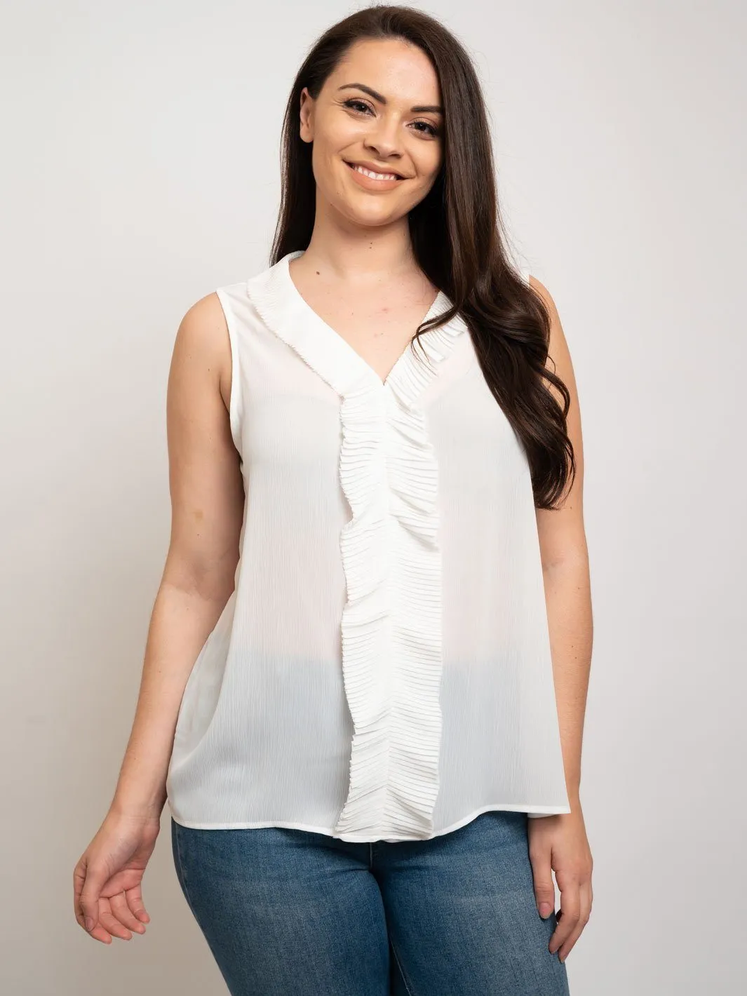 PLUS SIZE SLEEVELESS V-NECK PLEATED PLACKET TANK TOP
