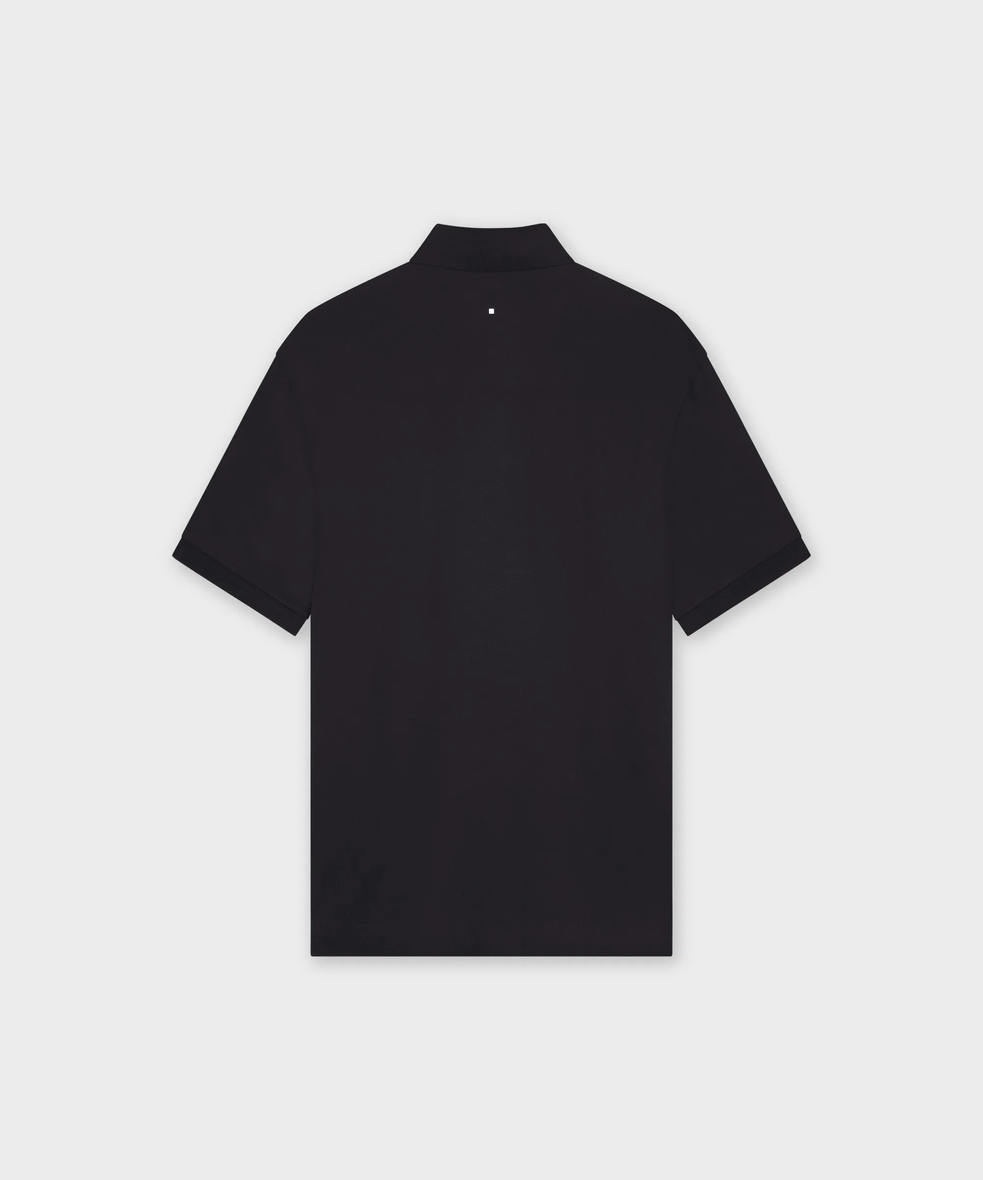 PO 01 Essence Black