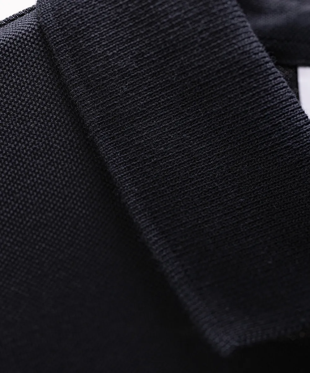 PO 01 Essence Black
