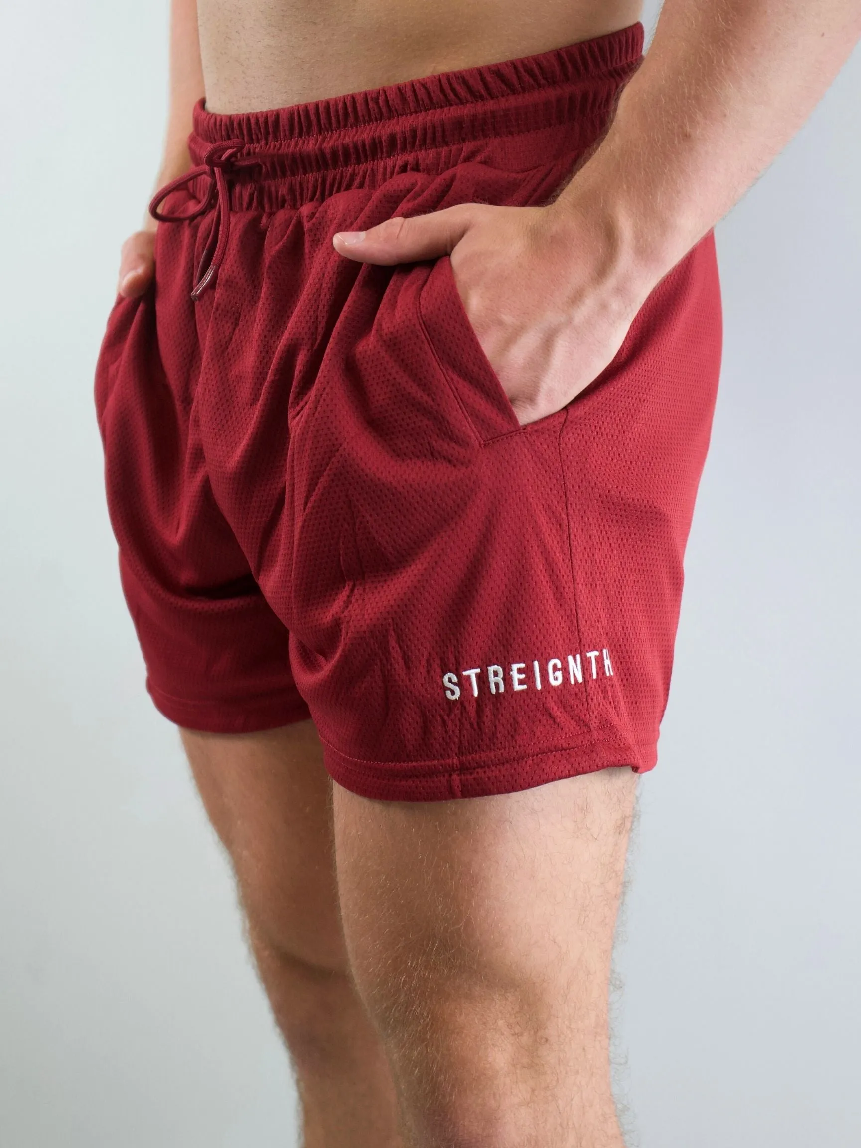 "STREIGNTH" MESH SHORTS