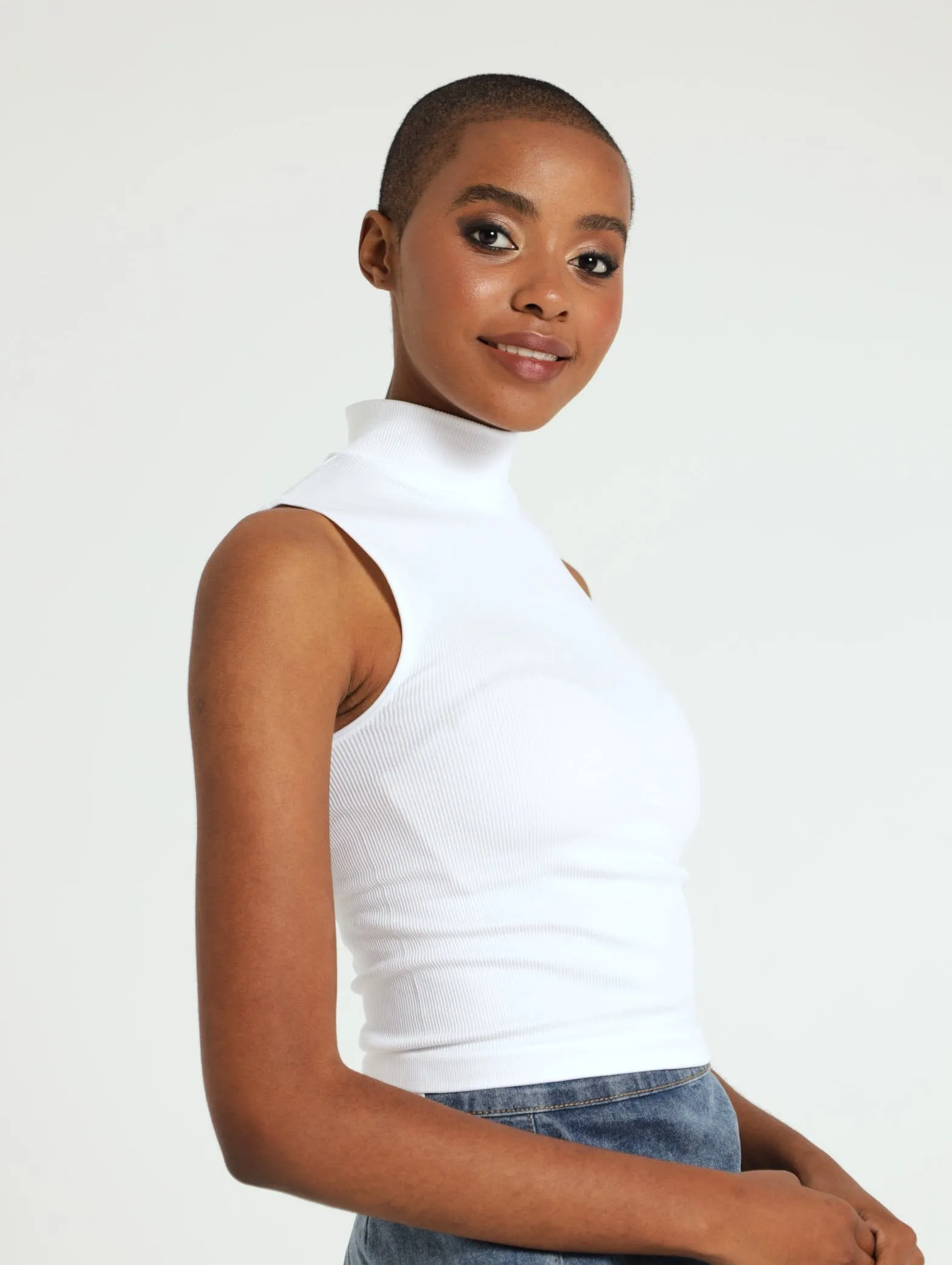 Sleeveless Seamless Top - White