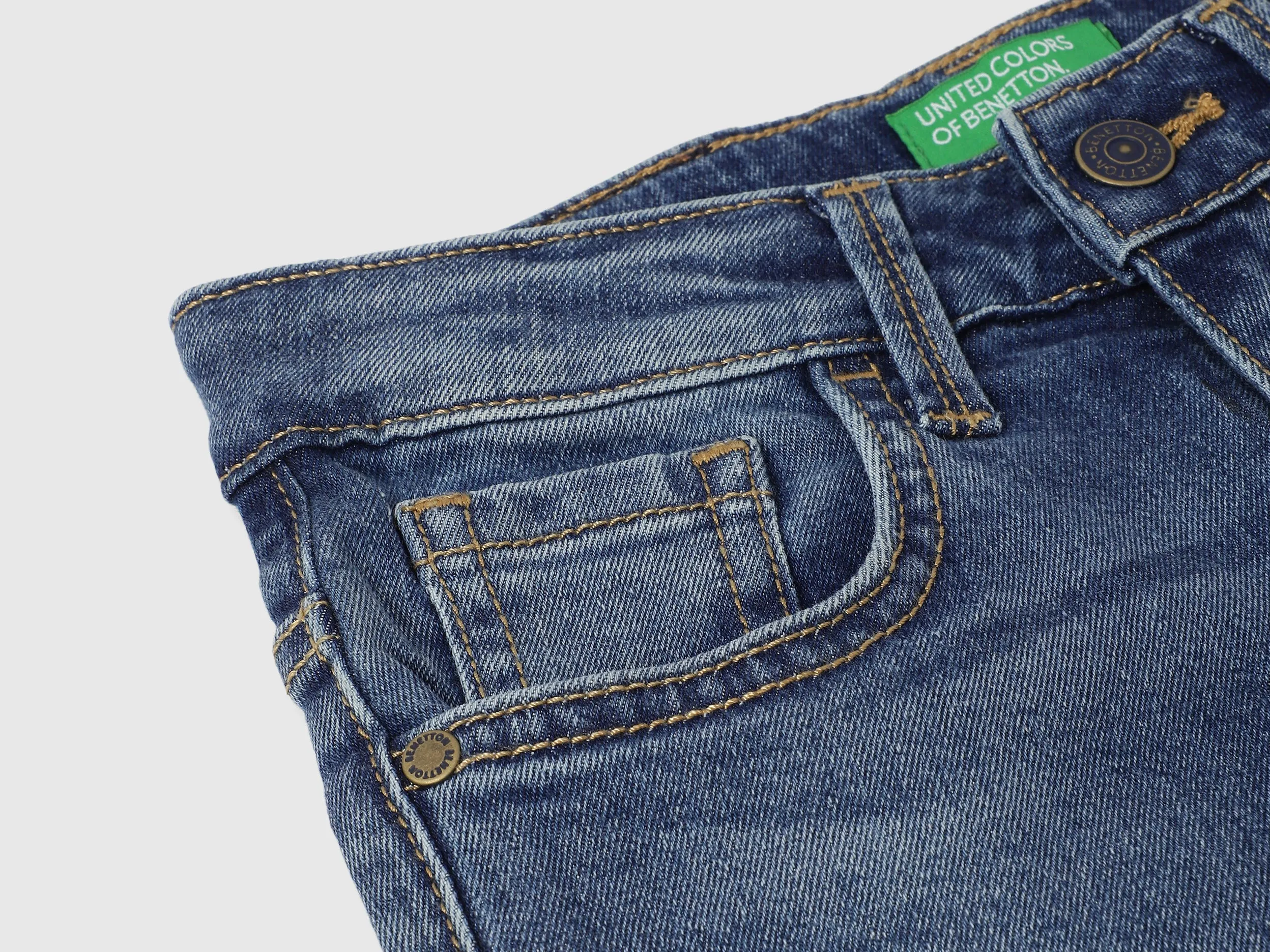 Solid Straight Fit Jeans
