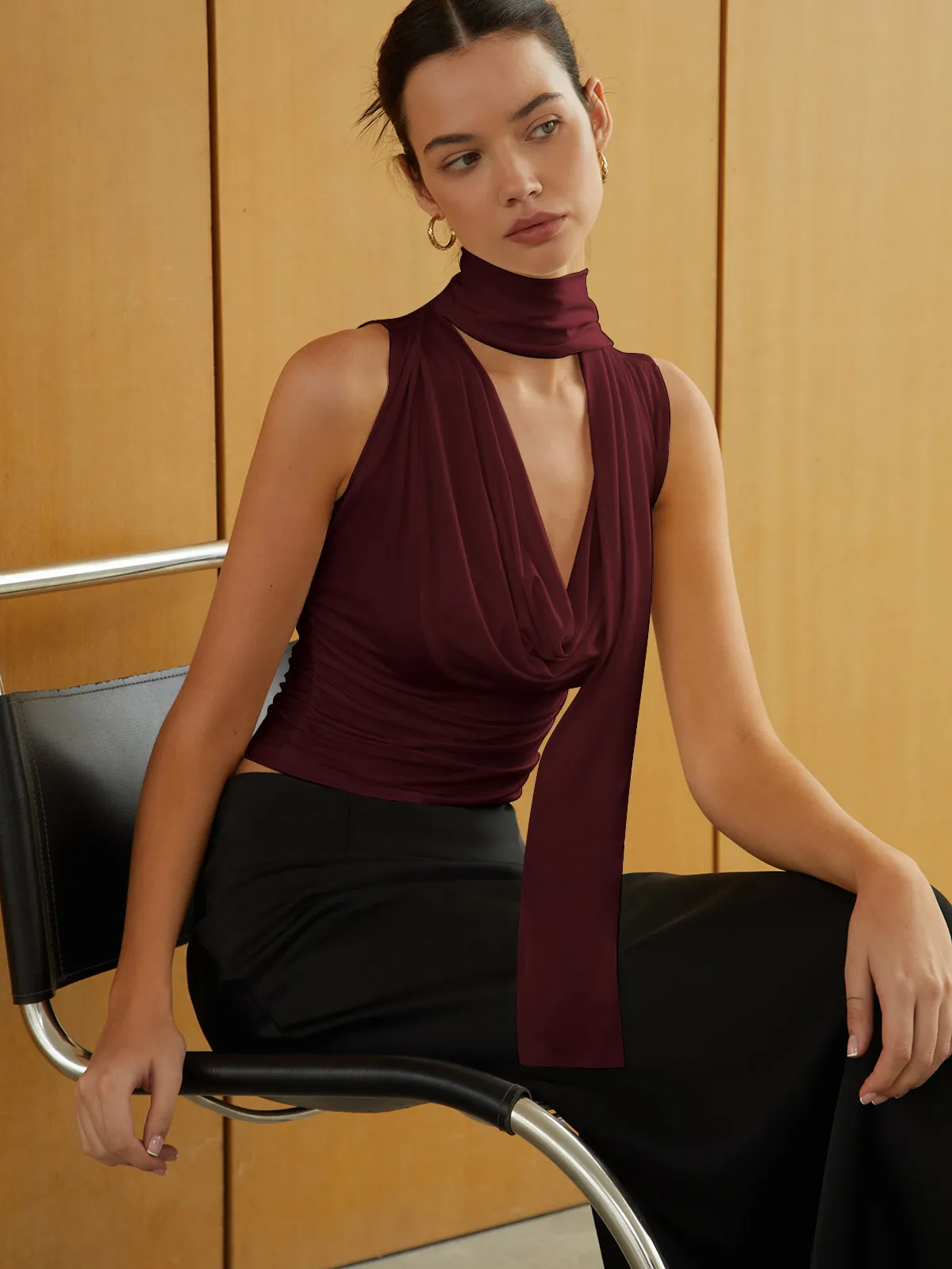 Solid Twist Front Sleeveless Blouse
