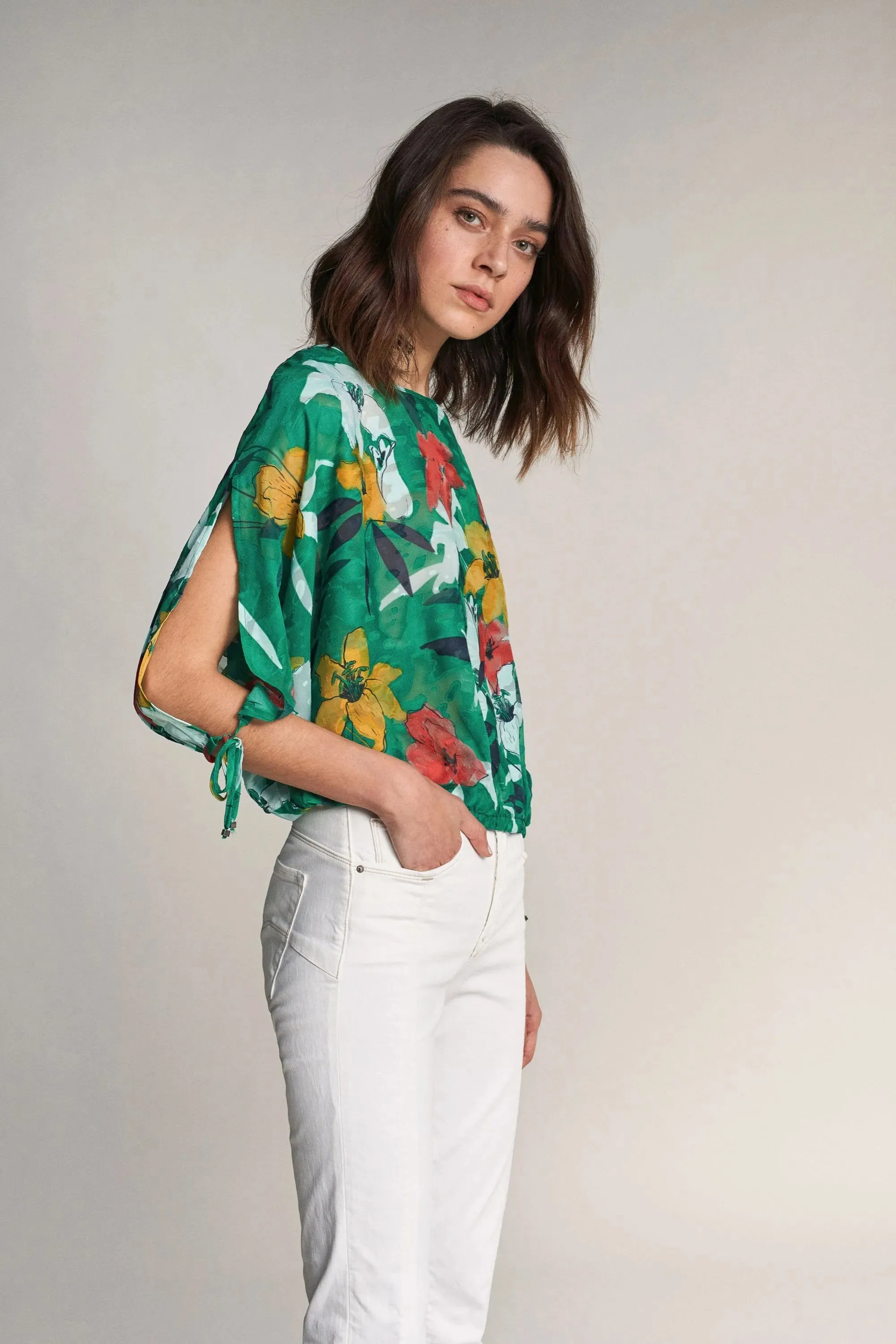 TÚNICA CON ESTAMPADO DE FLORES