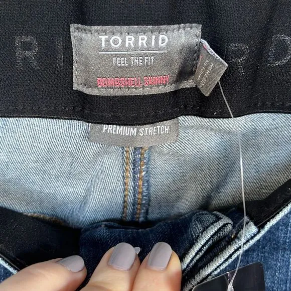 Torrid Jeans Feel the Fit Bombshell Skinny High Rise Premium Stretch 22R New
