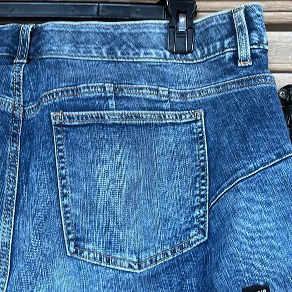 Torrid Jeans Feel the Fit Bombshell Skinny High Rise Premium Stretch 22R New