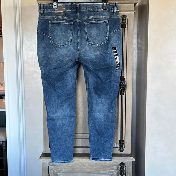 Torrid Jeans Feel the Fit Bombshell Skinny High Rise Premium Stretch 22R New