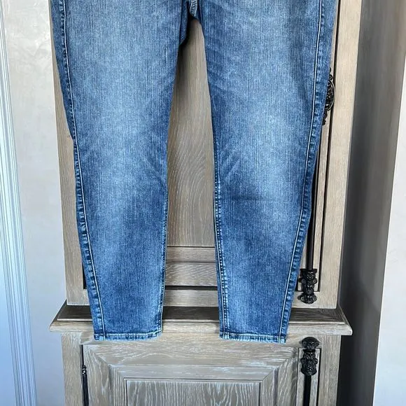 Torrid Jeans Feel the Fit Bombshell Skinny High Rise Premium Stretch 22R New