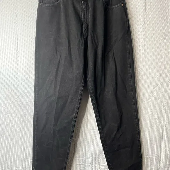 Vintage Levi’s Black 560 Y2K Loose Fit Straight Leg Denim Jeans Size 14
