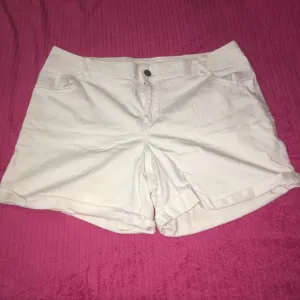 White Lane Bryant shorts